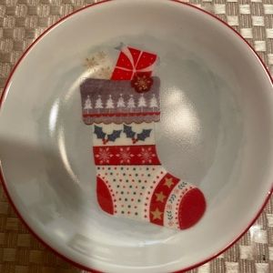 NWT BUDLE 2  Holly Hill Mini plates